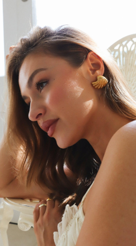 Odette | Women's Sculpted Ribbed Statement Hoop Earrings
